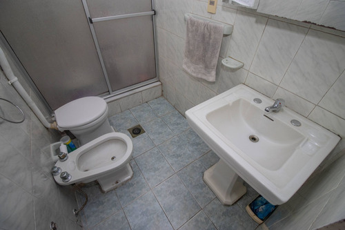 Imagen 8 de 10 de Venta, Casa, 9 Habitaciones, Palermo.