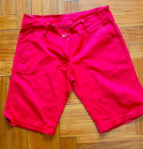 Pantalón Bermuda Roja Mujer - Talle M