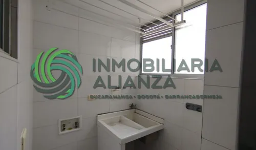 Apartamento En Arriendo En Centro. Cod A16558