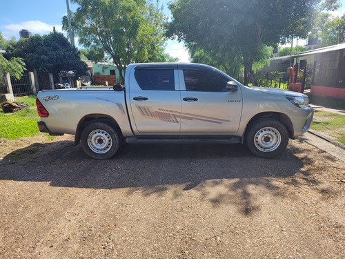 Toyota Hilux 2.4 Cd Dx 150cv 4x4