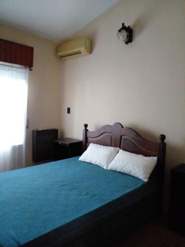 Casa En Venta - 3 Dormitorios 1 Baño - 414mts2 - Departamento - Mar Del Tuyú