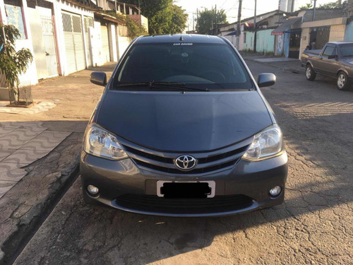 Imagem 3 de 7 de Toyota Etios 2013 1.3 16v Xs 5p