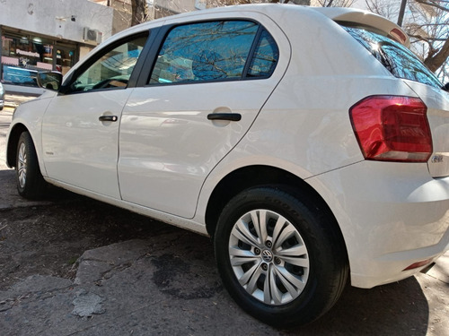 Imagen 17 de 19 de Volkswagen Gol Trend Trendline 1.6 Lpautomotores62