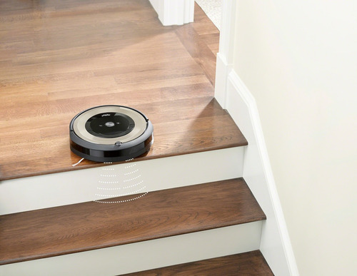 Aspiradora robot iRobot Roomba E517 gris y negra