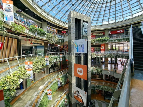 Se Vende Espectacular Local En El Sambil Chacao Mls 24-519