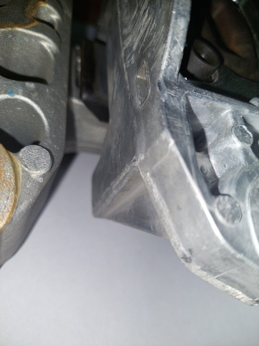 Imagen 6 de 7 de Pata De Motor Jeep Renegade 1.8 Usada