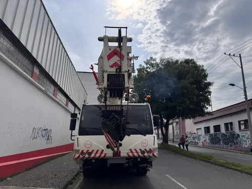 Grua Telescopica Liebherr