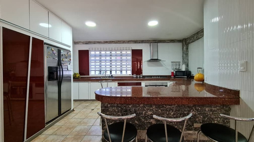Imagen 7 de 15 de Venta De Exclusiva Casa En Urb. La Lopera San Diego. Código 132460