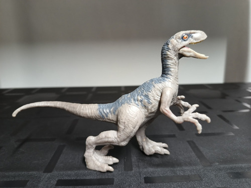 Jurassic World Velociraptor  Legacy Collections Mattel 