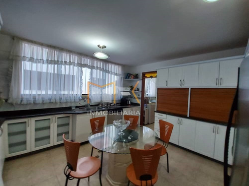 Imagen 15 de 28 de Mk Inmobiliaria Vende Precioso Apartamento De Lujo En La Urbanización Los Salias San Antonio De Los Altos / Manuel 04122064254