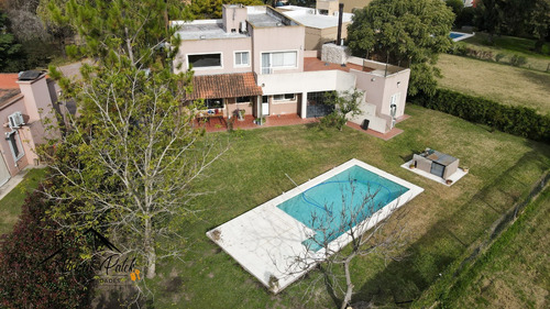 Venta De Casa De 4 Dormitorios En Barrio La Taquara, Cañuelas