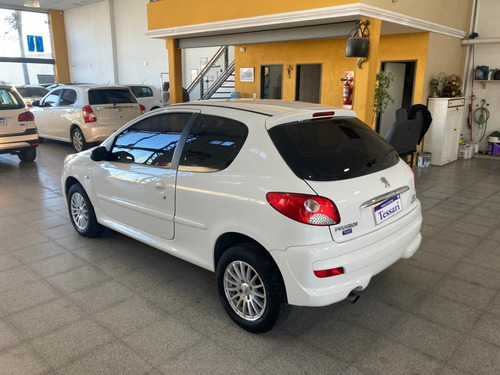 Peugeot 207 1.4 Active 75cv