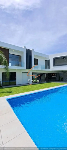 Magnífica Residencia En Lomas De Cocoyoc Morelos