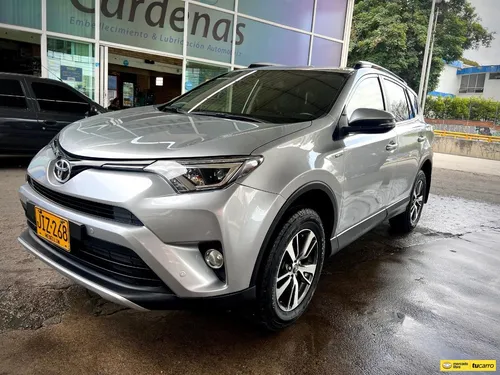 Toyota RAV4 2.5 Xroad