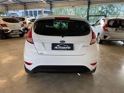 Imagem 8 de 12 de Ford Fiesta 1.6 Se Hatch 16v Flex 4p Manual
