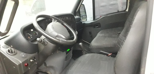Imagem 5 de 12 de Iveco Dayli 55c16