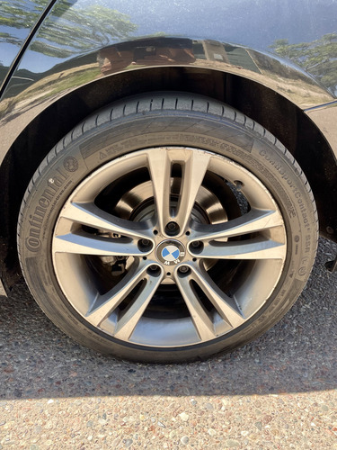 BMW Serie 3 3.0 330i Sedan Sport Line 252cv