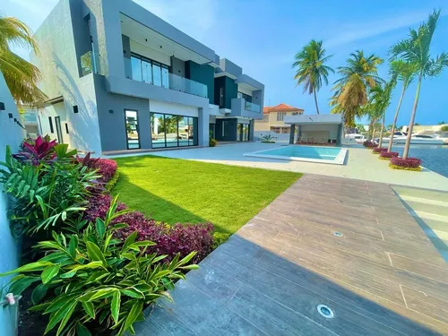 Villa Moderna A Estrenar