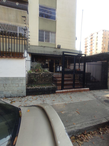 Apartamento En Montalbán Ii, Residencias Thamara Área De Construcción: 103,3m Libertador Caracas 