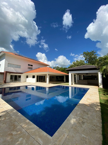 Expectacular Villa En Venta Metro Country Club 