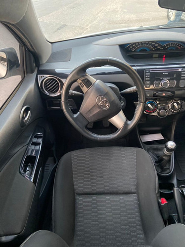 Imagem 7 de 9 de Toyota Etios Cross 1.5 2013/2014