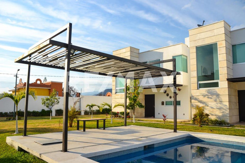 Casa En Venta, Lomas De Cocoyoc, Morelos