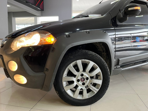 Fiat Strada 1.8 MPI ADVENTURE CD 16V FLEX 3P MANUAL