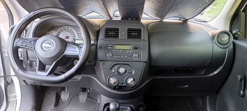 Nissan March 1.6 Advance At