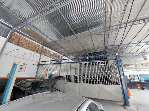 Galpón / Deposito Comercial ( A Pie De Calle ) Venta Montecristo Mls - 23-4804