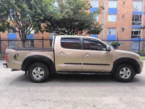 Toyota Hilux 2.7 Imv 4x2