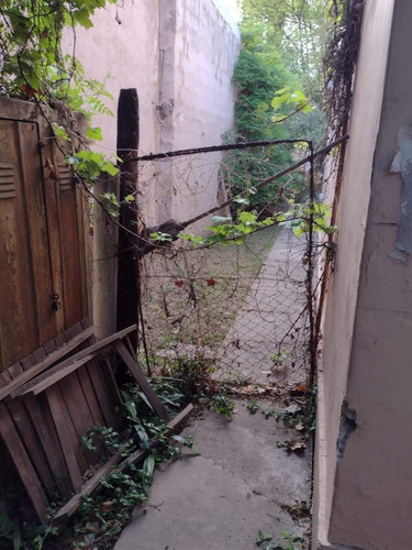 Imagen 5 de 6 de La Salle: Monseñor Ferreyra Al 6700 /terr 650 M2 / Casa A Reciclar De 2 Dor