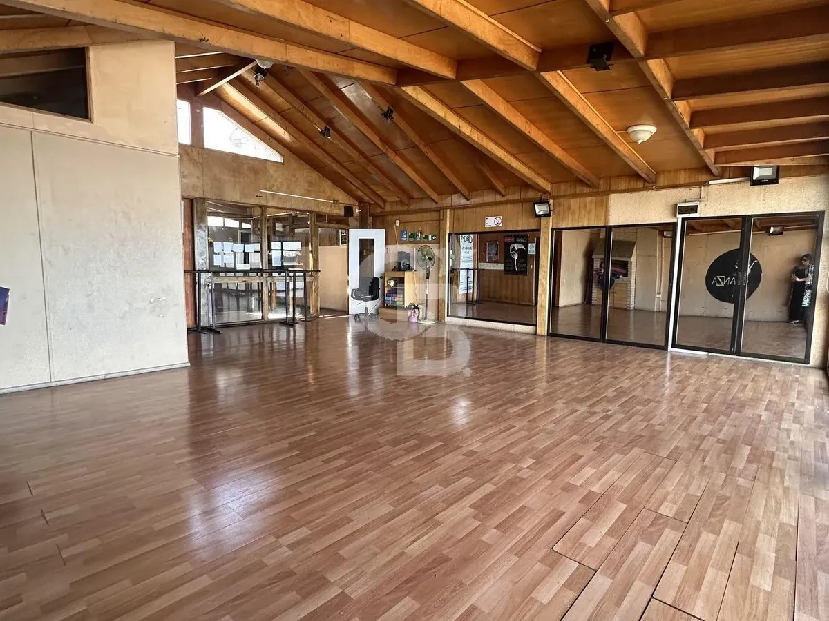 Imagen 2 de 16 de Casa Para Uso Habitacional Y Comercial