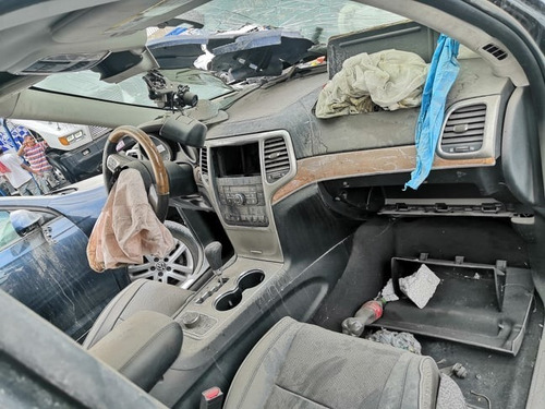 Jeep Gran Cheroke Desarmo Por Partes Deshuese Yonque Chocado