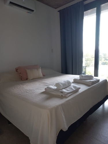 Departamento Nuevo En Chascomús. Para Dos Pesonas, Con Parrilla Y Piscina.