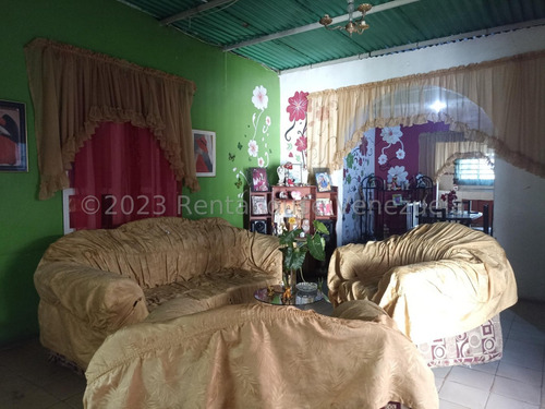 Casa En Venta Ubicada En Parque Resd Santa Rita Db 24-8240