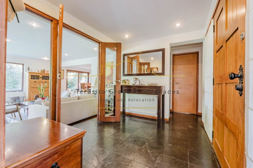 Fabulosa Casa En Privilegiado Sector - Jardin Del Este