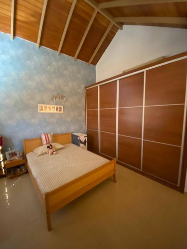 Imagen 10 de 15 de Venta De Casa Altos De Guataparo9869