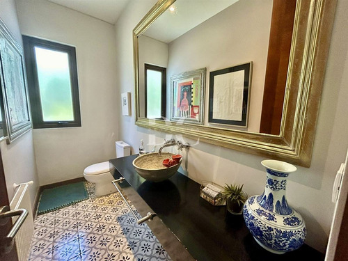Casa En Venta De 3 Dorm.piedra Roja,chicureo,colina
