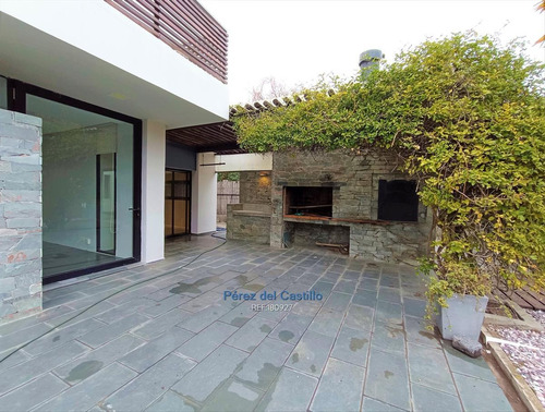 Imagen 2 de 24 de Lomas Venta Casa 4 Dormitorios Servicio Escritorio Cw180927