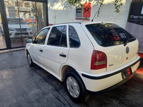 Imagen 7 de 15 de Volkswagen Gol 2005 1.6 Mi Deejay