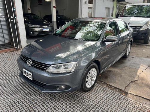 Volkswagen Vento 2.0 Advance 115cv