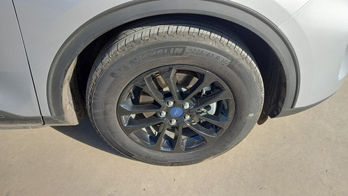 Imagen 15 de 16 de Ford Kuga Hibrida Se
