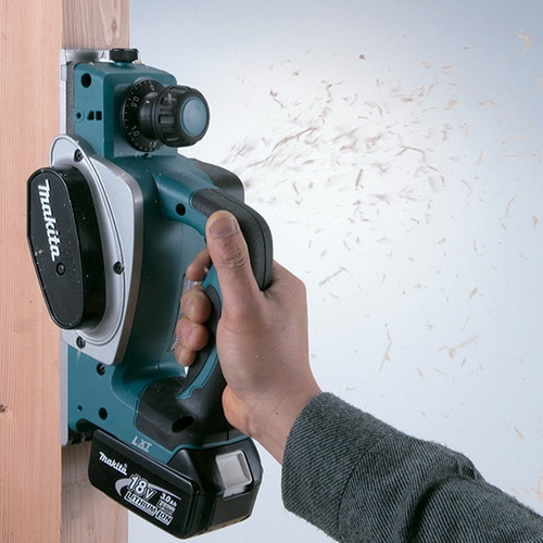 Cepillo Inalámbrico 82mm 18v Sin Batería Makita Dkp180z
