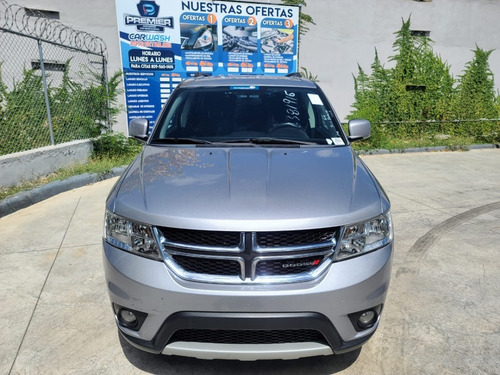 Imagen 2 de 15 de Dodge Journey Sxt