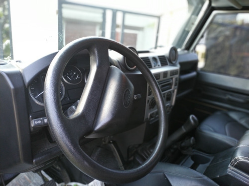 Imagen 7 de 10 de Land Rover Defender 2.4 Sw 110 S 2008
