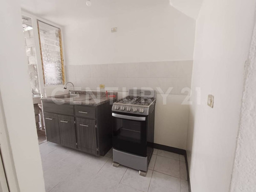 Casa Amueblada En Renta En Arrayanes San Juan Del Río, Qro.