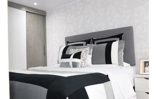 Imagen 1 de 14 de Apartamento En Venta, Conjunto Residencial Tarento, Madrid