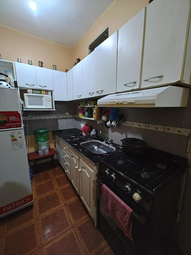 Casa En Venta En Isidro Casanova