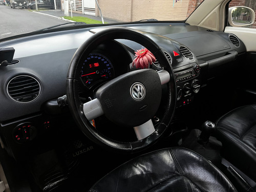 Volkswagen New Beetle 2.0 Luxury