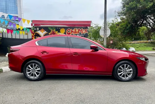 Mazda 3 2.0 Touring